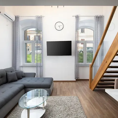 Palazzine * Πούλα